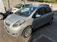 TOYOTA, YARIS 1.0 5 P LUXURY PACK OK NEOPATENTATO