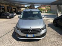 MERCEDES,  T 180 - D Premium  7G-DCT Long GANCIO OK NEOPATENATO