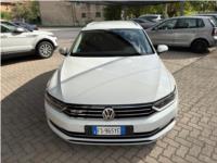 VOLKSWAGEN, PASSAT SW 2.0 tdi Highline 150cv NAVI LED PDC IVA DEDUCIBILE